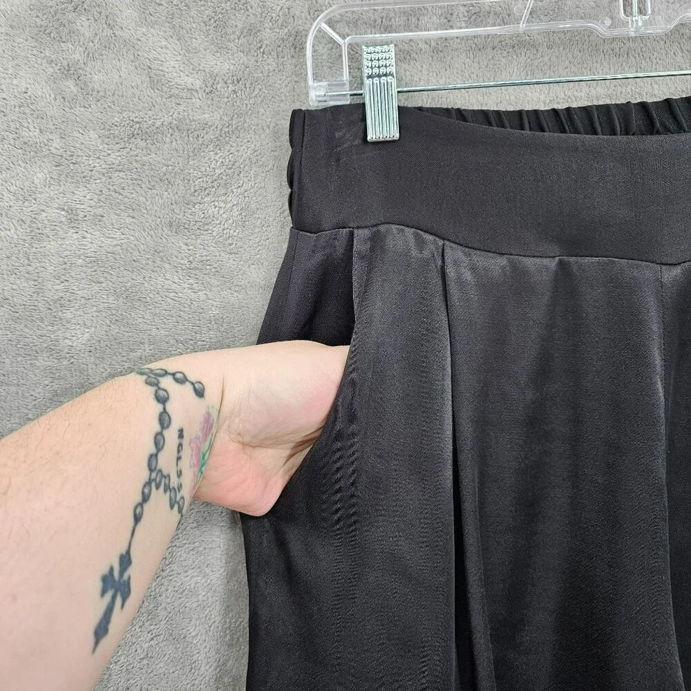 1 State On Point Satin Shorts S Black Flat Front Elastic Waist Zip High Rise New
